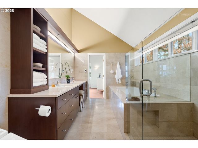 2801 Sw HILLSBORO St, Portland, OR 97239