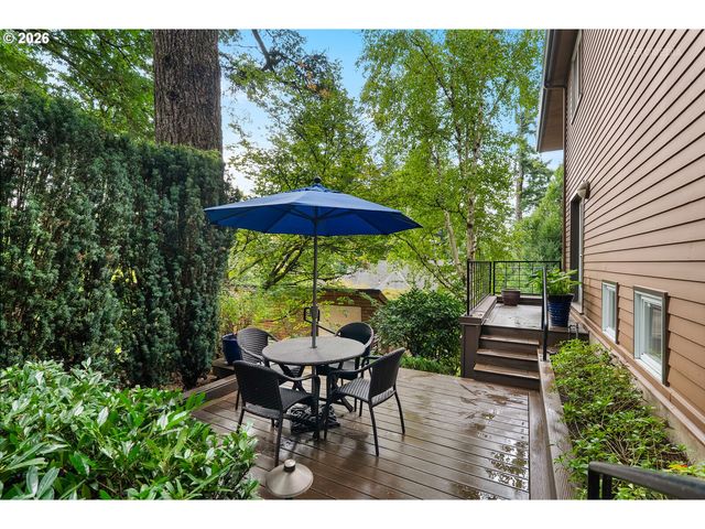 2801 Sw HILLSBORO St, Portland, OR 97239