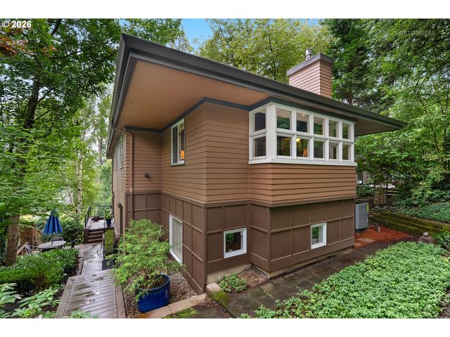 2801 Sw HILLSBORO St, Portland, OR 97239