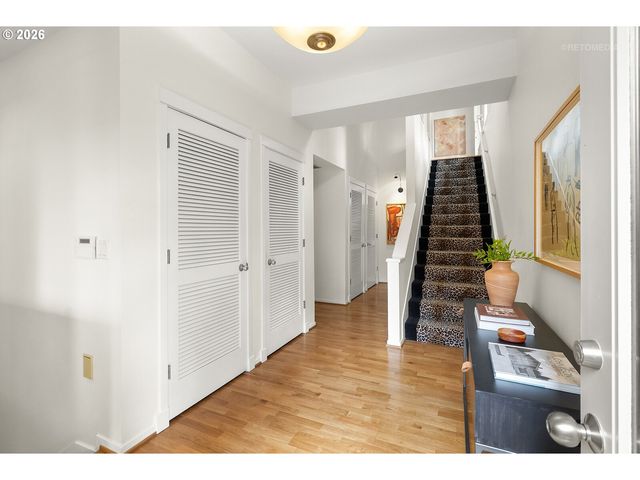 2801 Sw HILLSBORO St, Portland, OR 97239