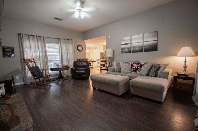 6305 Austin Circle, Lumberton, TX 77657