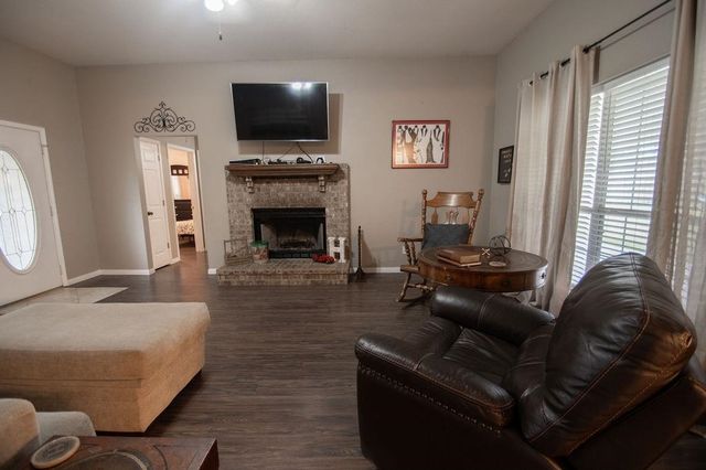 6305 Austin Circle, Lumberton, TX 77657