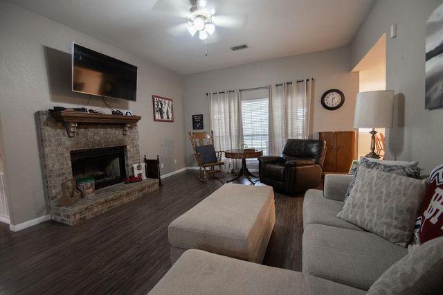 6305 Austin Circle, Lumberton, TX 77657