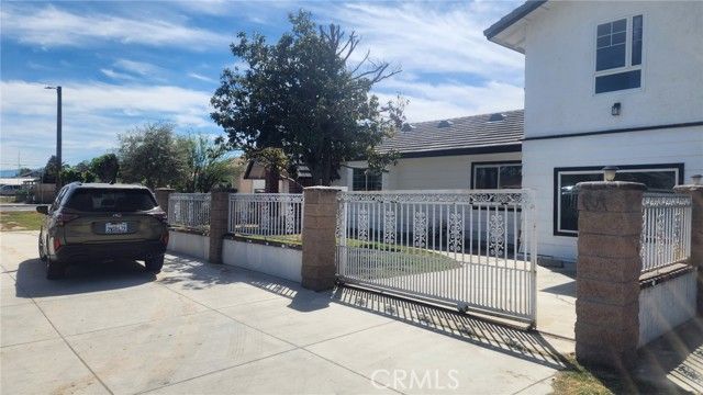 295 Sparks, Bakersfield, CA 93307