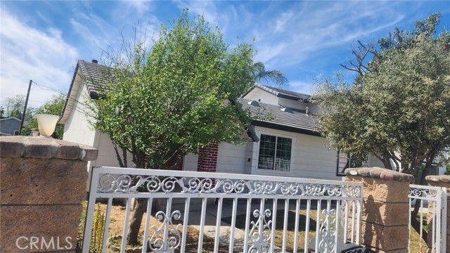 295 Sparks, Bakersfield, CA 93307