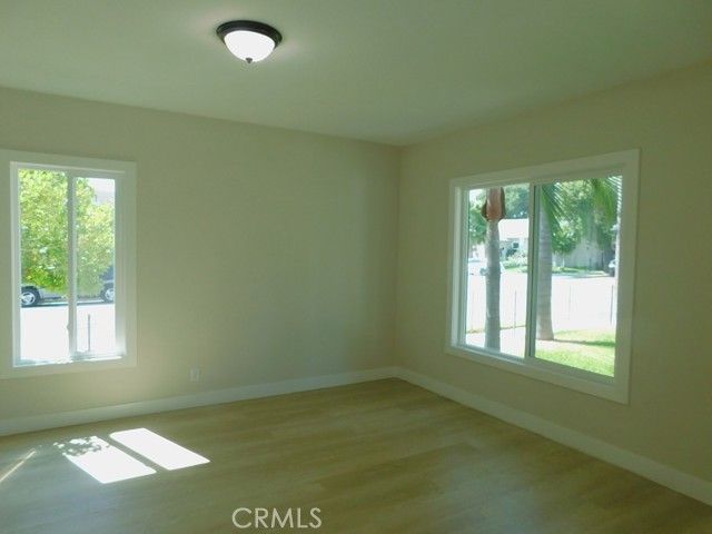 902 E 6th Street, Pomona, CA 91766