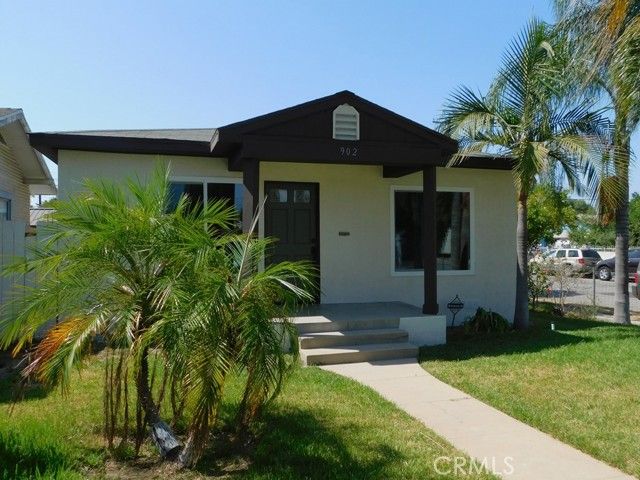 902 E 6th Street, Pomona, CA 91766