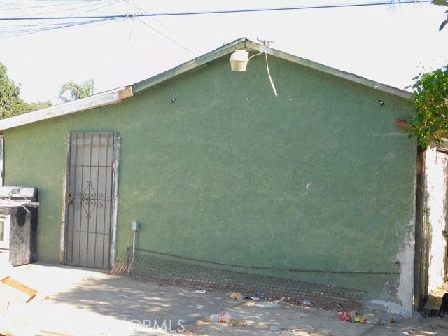 902 E 6th Street, Pomona, CA 91766