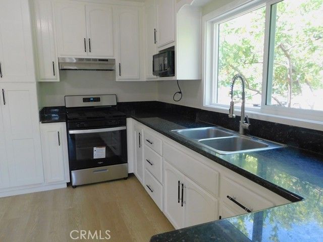 902 E 6th Street, Pomona, CA 91766