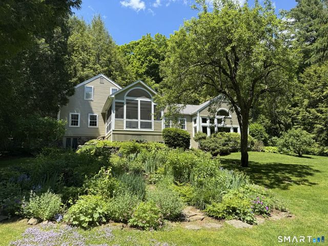 42 Couch Road, Washington, CT 06777