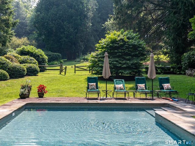42 Couch Road, Washington, CT 06777