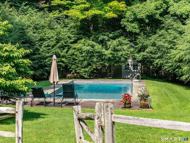42 Couch Road, Washington, CT 06777