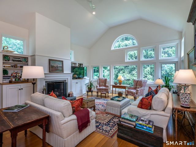 42 Couch Road, Washington, CT 06777