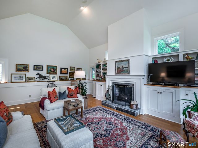 42 Couch Road, Washington, CT 06777