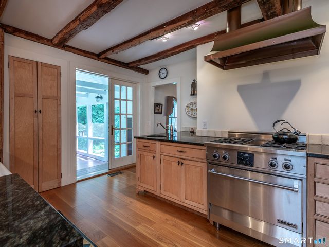 42 Couch Road, Washington, CT 06777