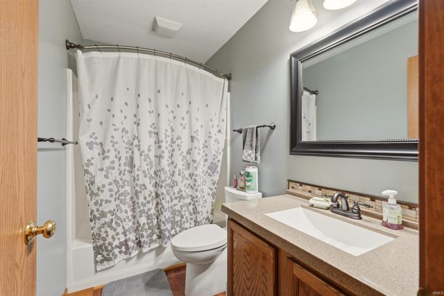 207 Vice Boulevard, Avilla, IN 46710