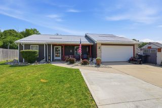 207 Vice Boulevard, Avilla, IN 46710