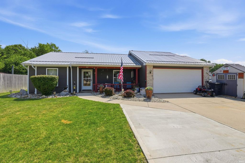 207 Vice Boulevard, Avilla, IN 46710