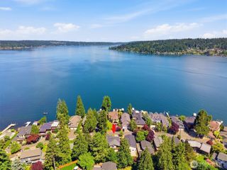 18823 SE 42nd Street, Issaquah, WA 98027