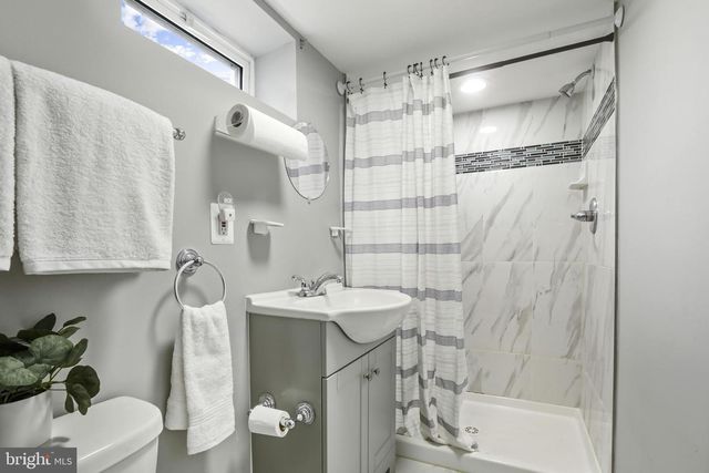 3815 N ROGERS AVE, Baltimore, MD 21207