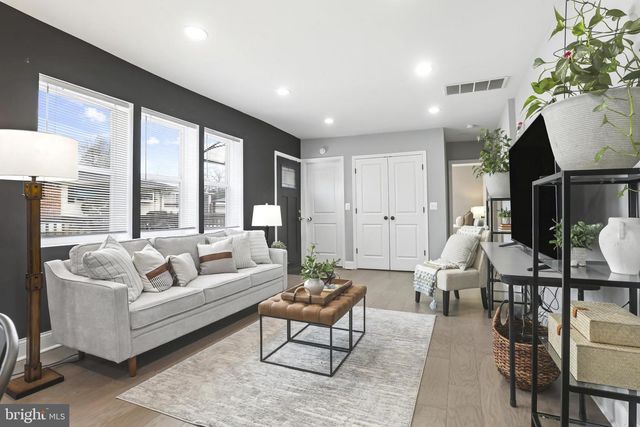 3815 N ROGERS AVE, Baltimore, MD 21207