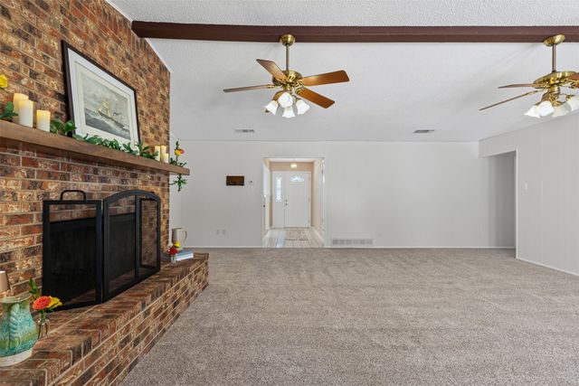 3915 Glenbrook Drive, Arlington, TX 76015