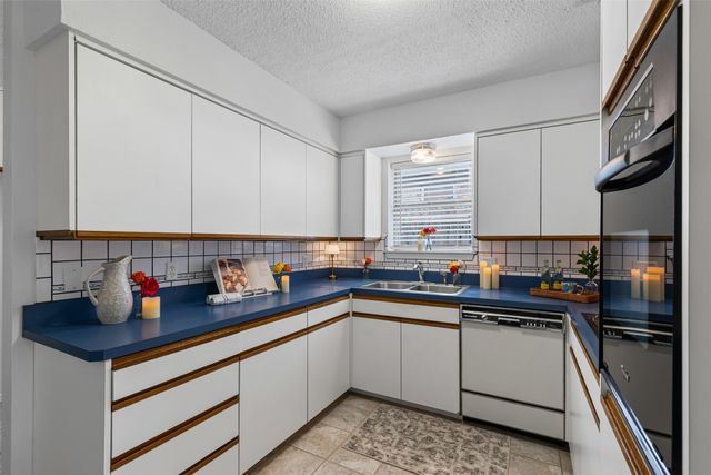 3915 Glenbrook Drive, Arlington, TX 76015