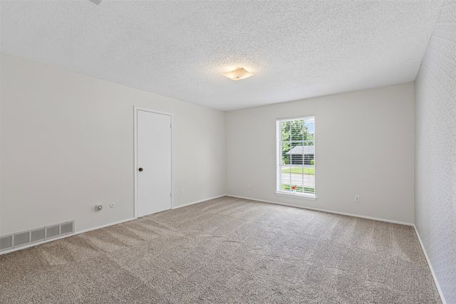 3915 Glenbrook Drive, Arlington, TX 76015