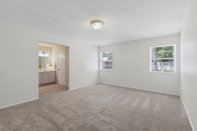 3915 Glenbrook Drive, Arlington, TX 76015