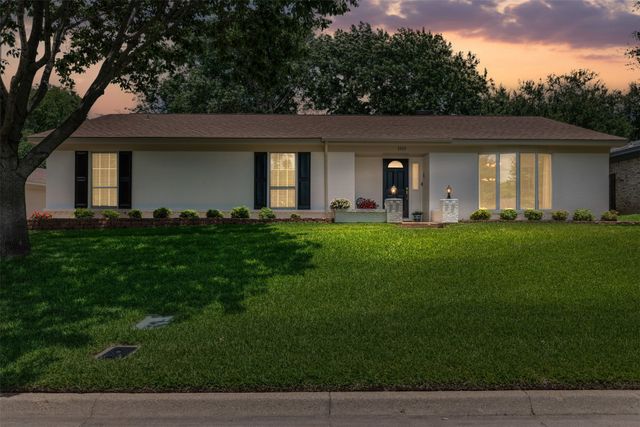 3915 Glenbrook Drive, Arlington, TX 76015