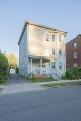 127 Lawlor Street 3rd floor, New Britain, CT 06051