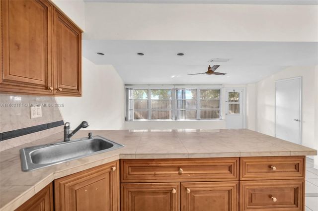 5131 NE 18th Ter, Fort Lauderdale, FL 33308