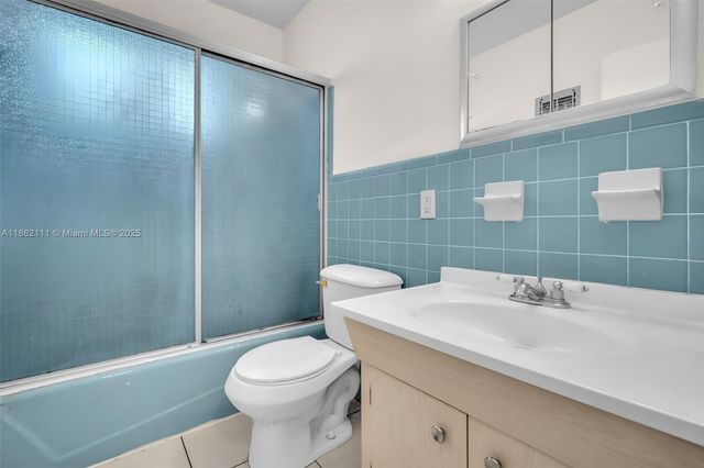 5131 NE 18th Ter, Fort Lauderdale, FL 33308