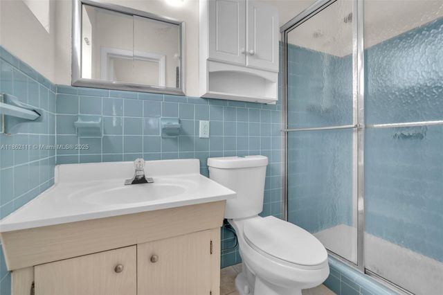 5131 NE 18th Ter, Fort Lauderdale, FL 33308