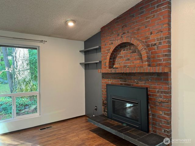 4203 Timberline Drive SE, Lacey, WA 98503