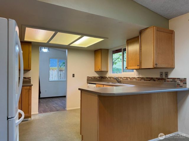 4203 Timberline Drive SE, Lacey, WA 98503