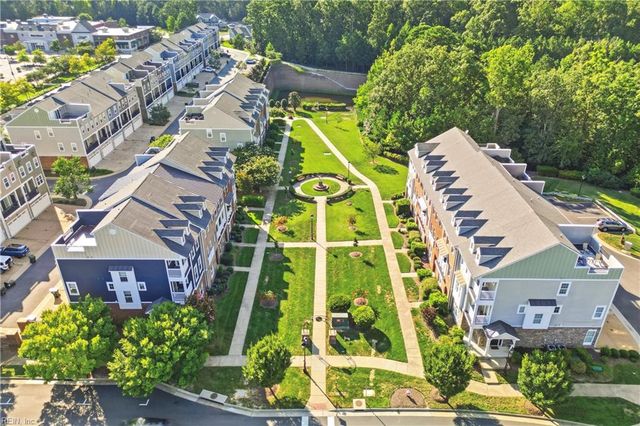 4907 Settlers Market BLVD, Williamsburg, VA 23188
