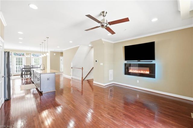 4907 Settlers Market BLVD, Williamsburg, VA 23188