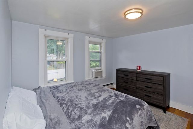 15 Monticello Ave, Springfield, MA 01109