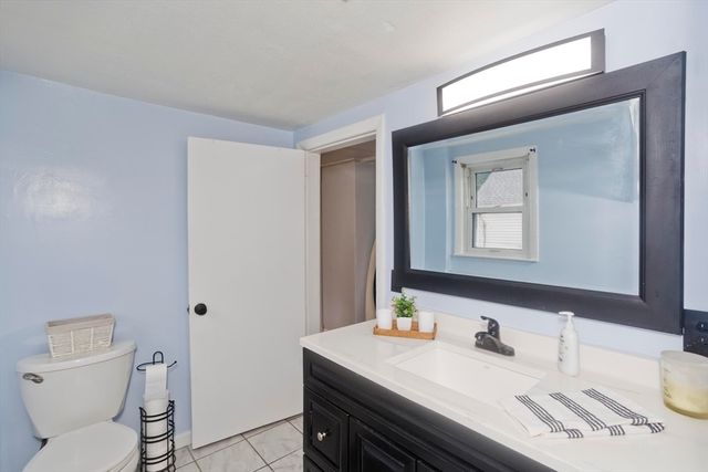 15 Monticello Ave, Springfield, MA 01109