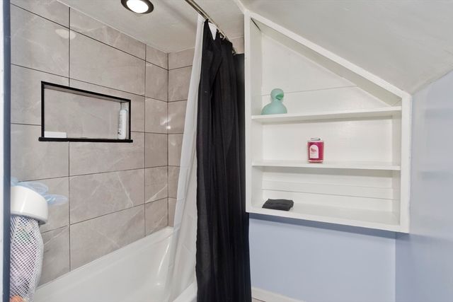 15 Monticello Ave, Springfield, MA 01109