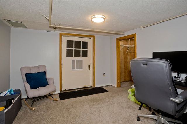 15 Monticello Ave, Springfield, MA 01109