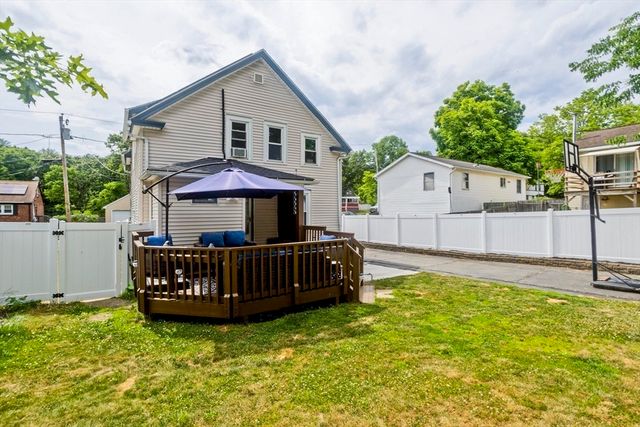 15 Monticello Ave, Springfield, MA 01109