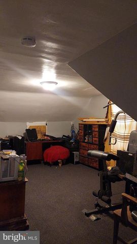 825 WALNUT AVE, Trenton, NJ 08609