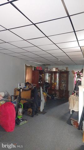 825 WALNUT AVE, Trenton, NJ 08609