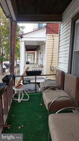825 WALNUT AVE, Trenton, NJ 08609