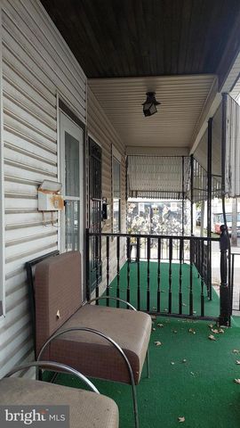 825 WALNUT AVE, Trenton, NJ 08609