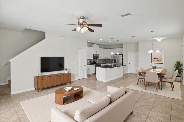 7485 ALOMA PINES CT, Winter Park, FL 32792