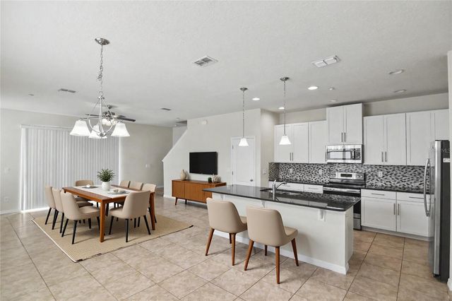 7485 ALOMA PINES CT, Winter Park, FL 32792