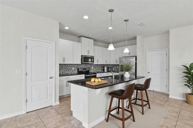 7485 ALOMA PINES CT, Winter Park, FL 32792